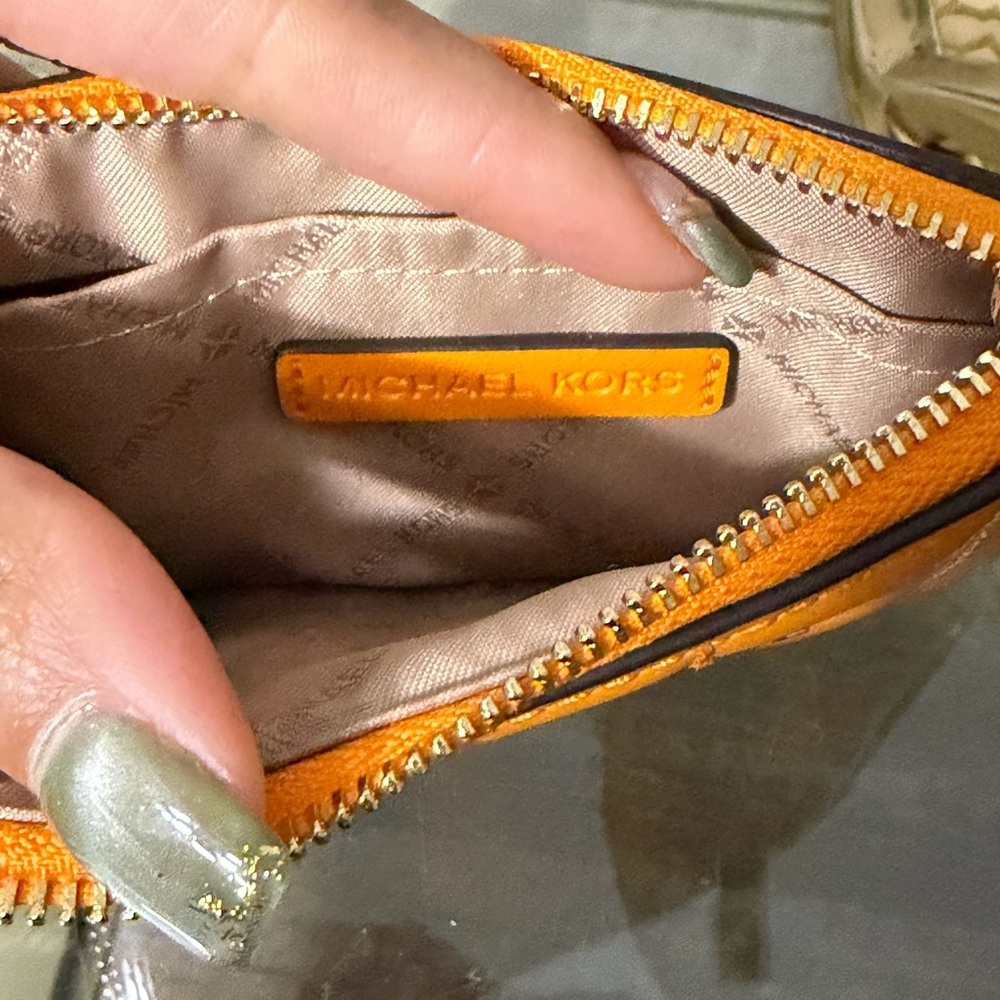 Michael Kors Jet Set Small Coin Purse - Picture 7 of 9